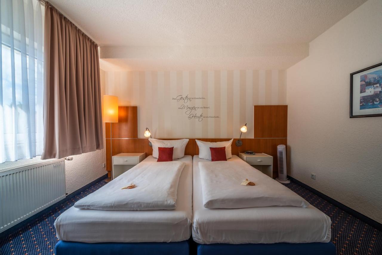 Parkhotel Obertshausen Exteriör bild